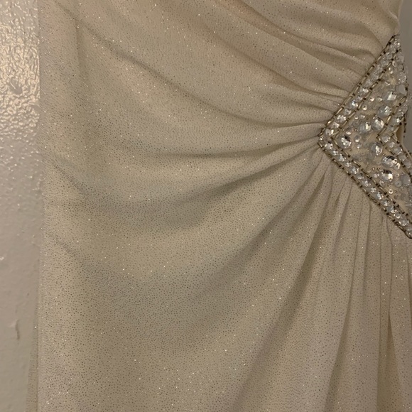 Elegant off White Dress - Picture 6 of 8